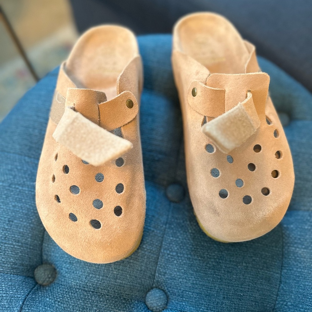 🆕 Brandblack Women’s Taupe Leather Mules. Size 7.5. - Picture 14 of 16